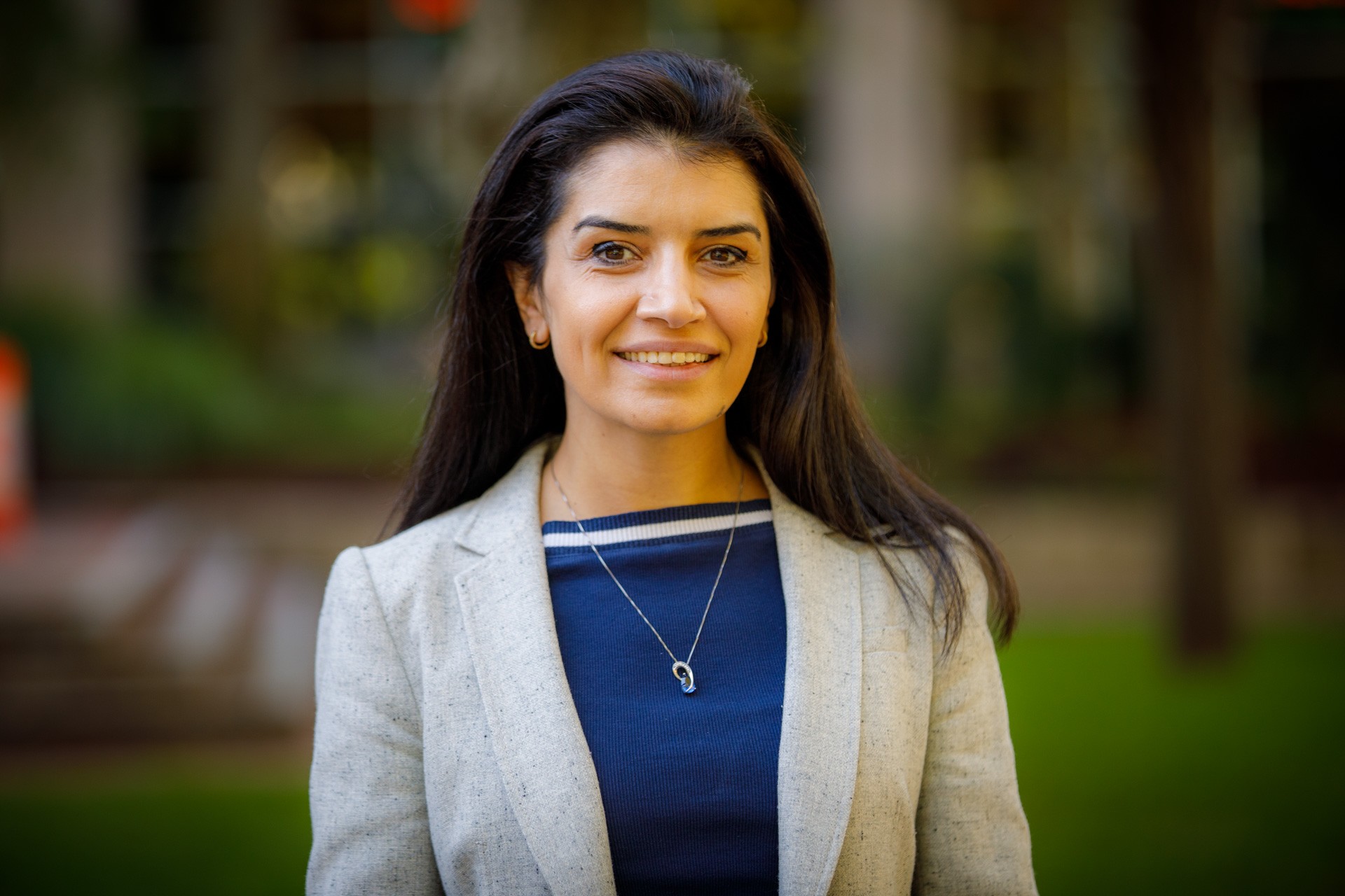 Dr. Ani Eloyan